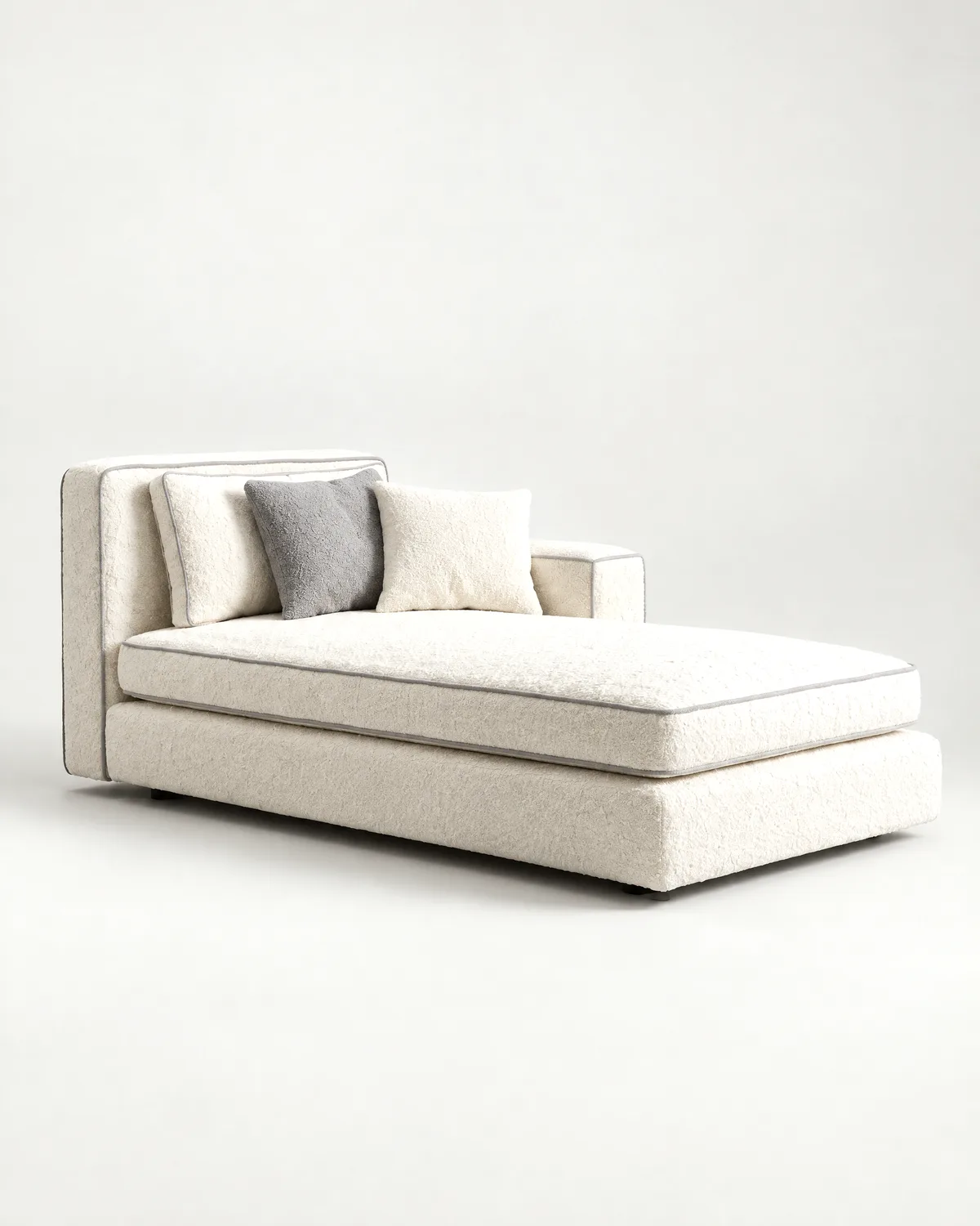 Ital chaise