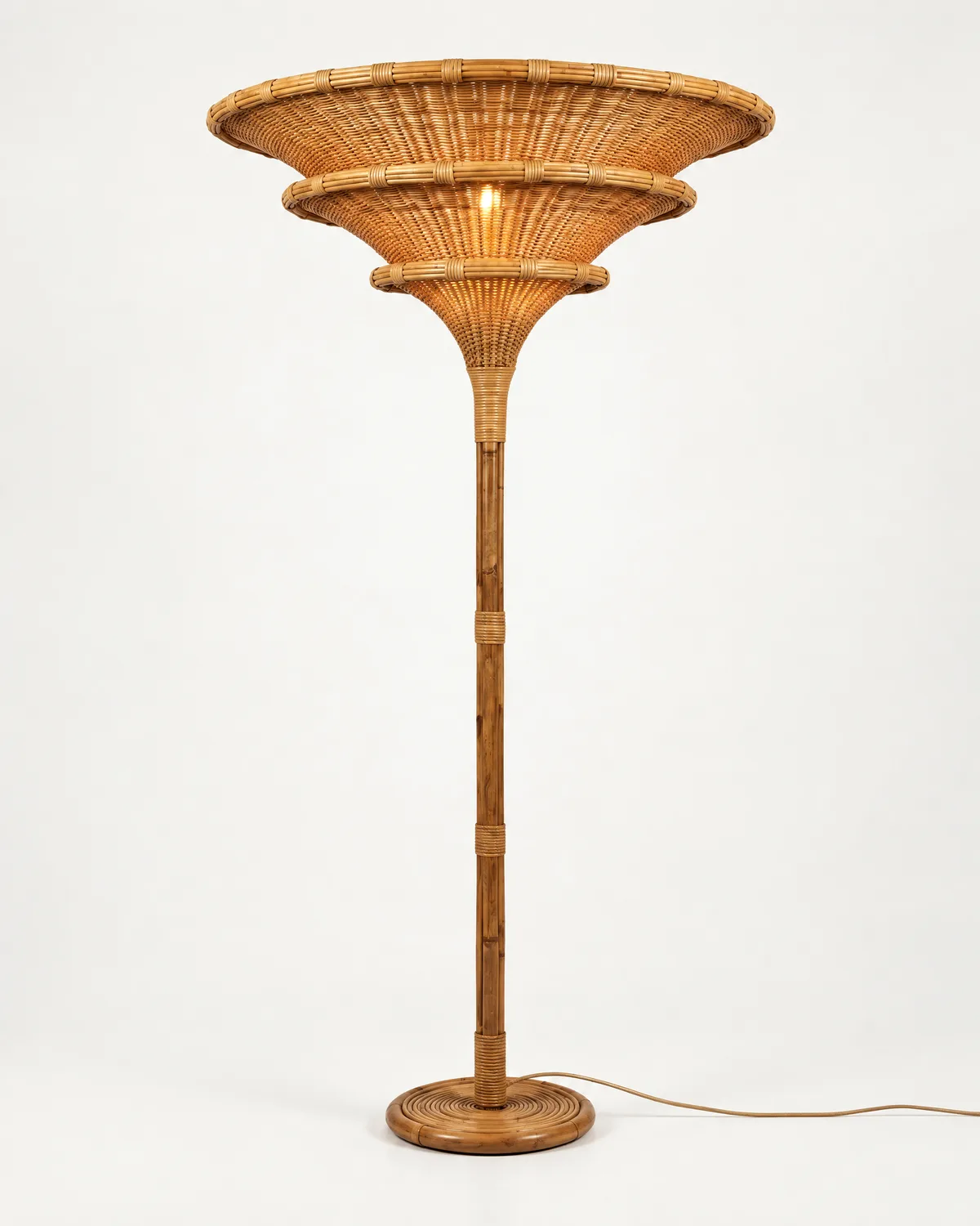 Luz tiered floor lamp