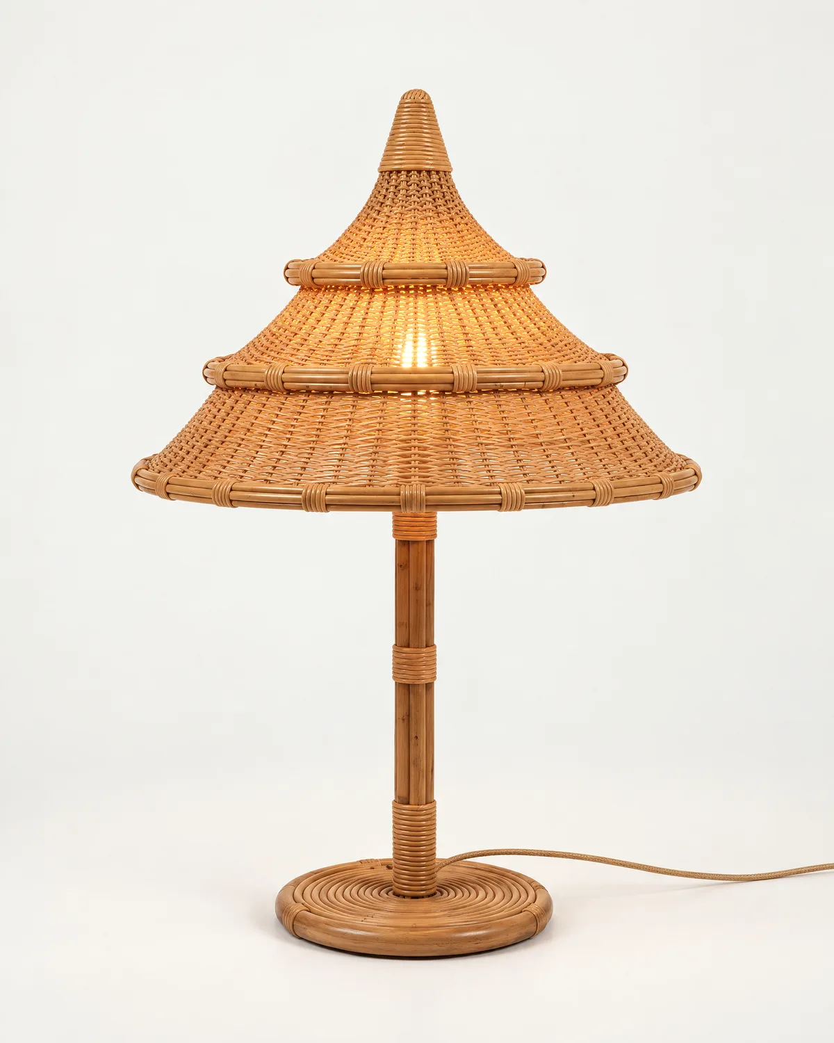 Luz pagoda table lamp